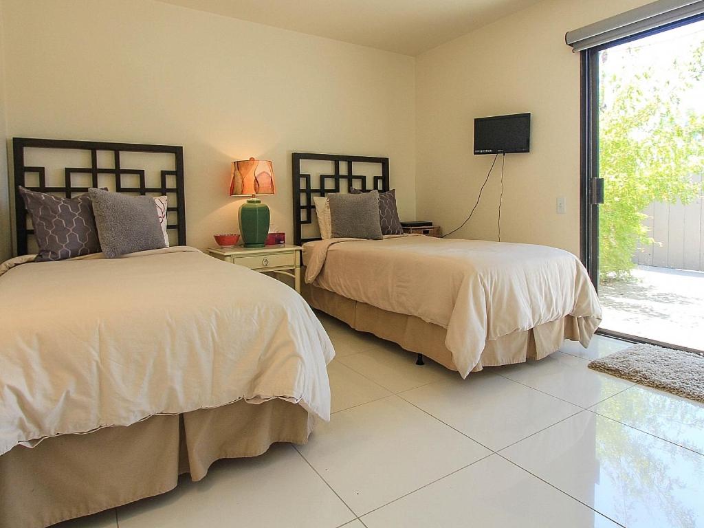 Sagewood Mid-Century Delight Condo Main image 1